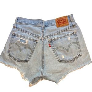 Levi's destroyed denim cut off jean shorts‎